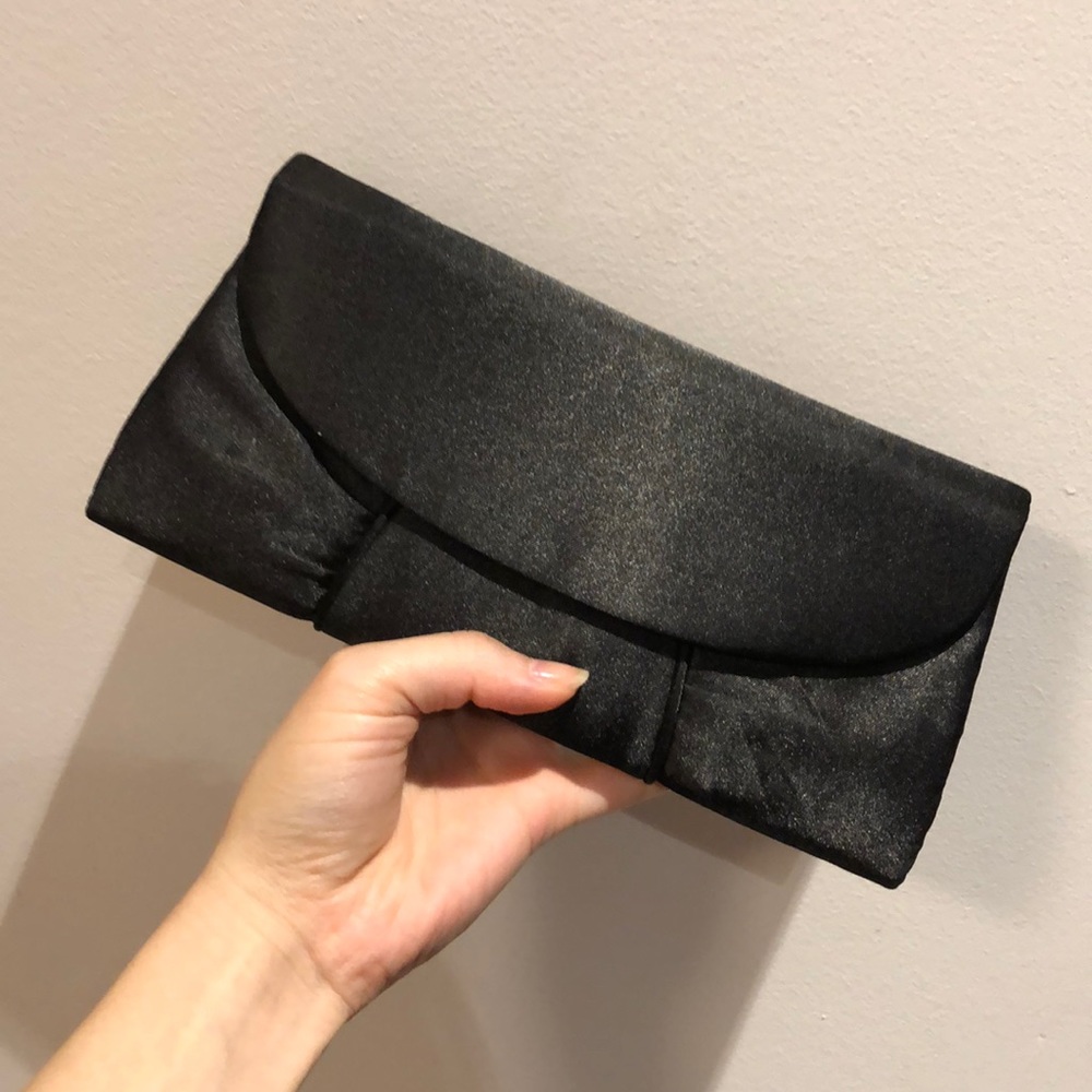 Simple satin material black clutch